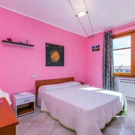 Apartamento Mansarda By Interhome *